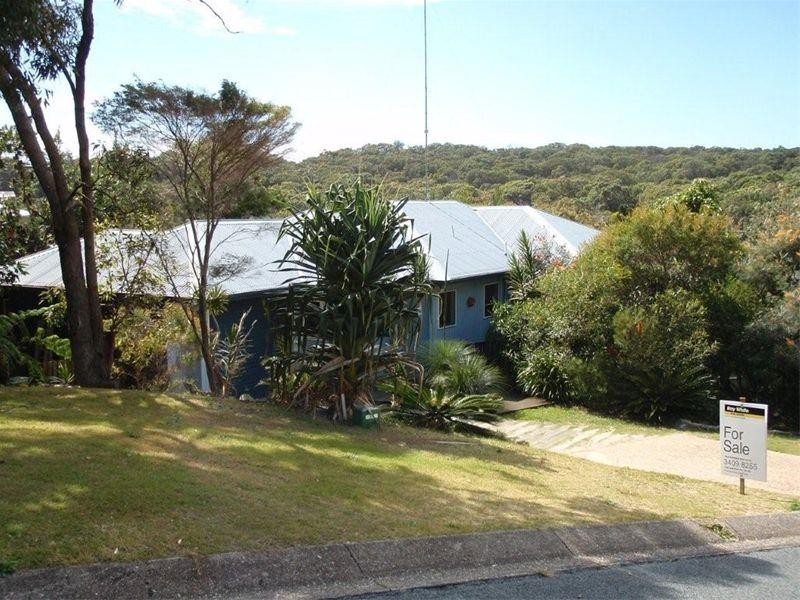 49 Cumming Parade, Point Lookout QLD 4183