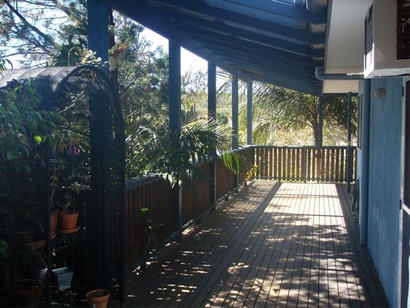 49 Cumming Parade, Point Lookout QLD 4183
