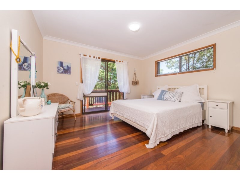 43 Cumming Parade, Point Lookout QLD 4183