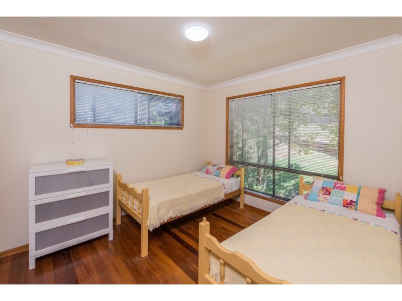 43 Cumming Parade, Point Lookout QLD 4183