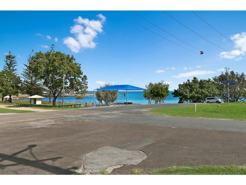 3-5 Cunningham Street, Dunwich QLD 4183