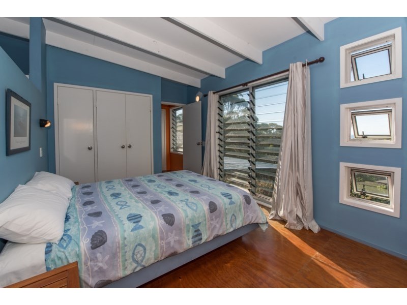 42 Cumming Parade, Point Lookout QLD 4183