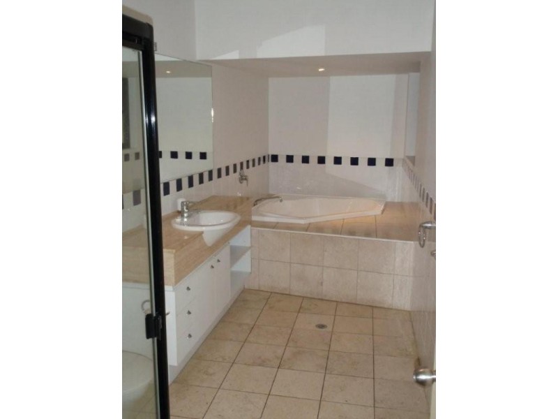 118 Mooloomba Road, Point Lookout QLD 4183