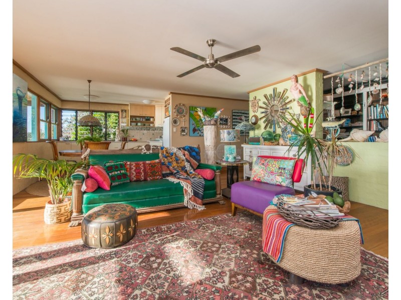 27 Mooloomba Road, Point Lookout QLD 4183