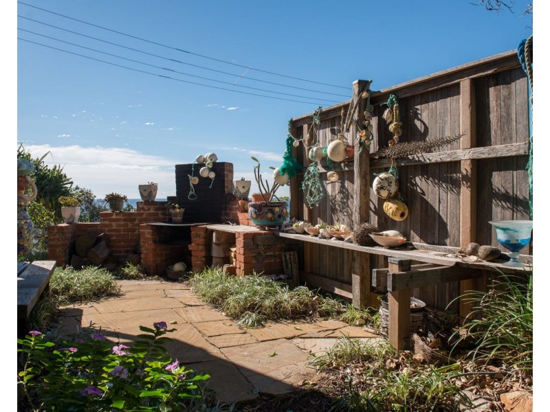 27 Mooloomba Road, Point Lookout QLD 4183