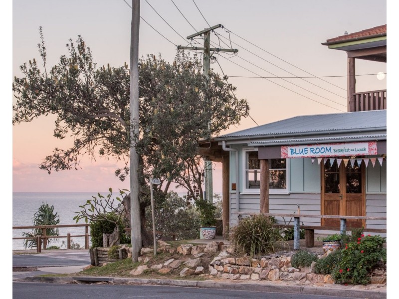 27 Mooloomba Road, Point Lookout QLD 4183