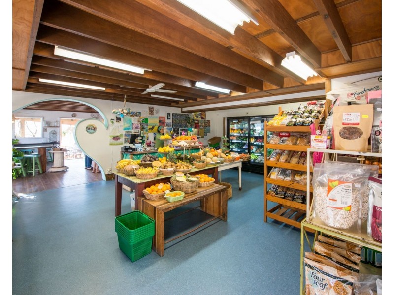 27 Mooloomba Road, Point Lookout QLD 4183