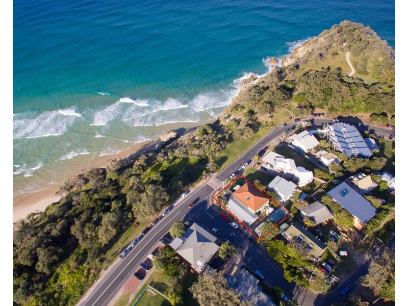 27 Mooloomba Road, Point Lookout QLD 4183