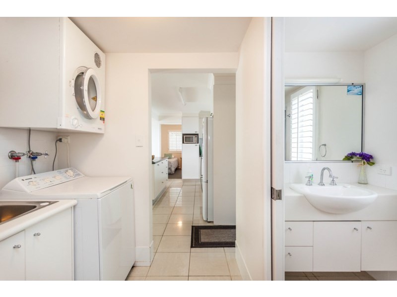 1/10 Gindarra Street, Point Lookout QLD 4183