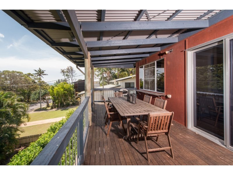 18 Merinda Crescent, Point Lookout QLD 4183