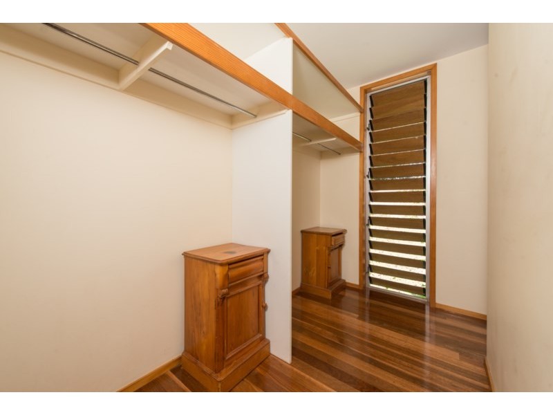 18 Merinda Crescent, Point Lookout QLD 4183