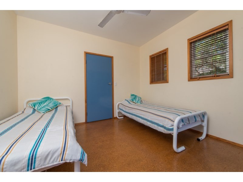 18 Merinda Crescent, Point Lookout QLD 4183