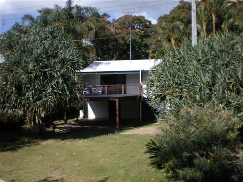 24 Booran Street, Point Lookout QLD 4183