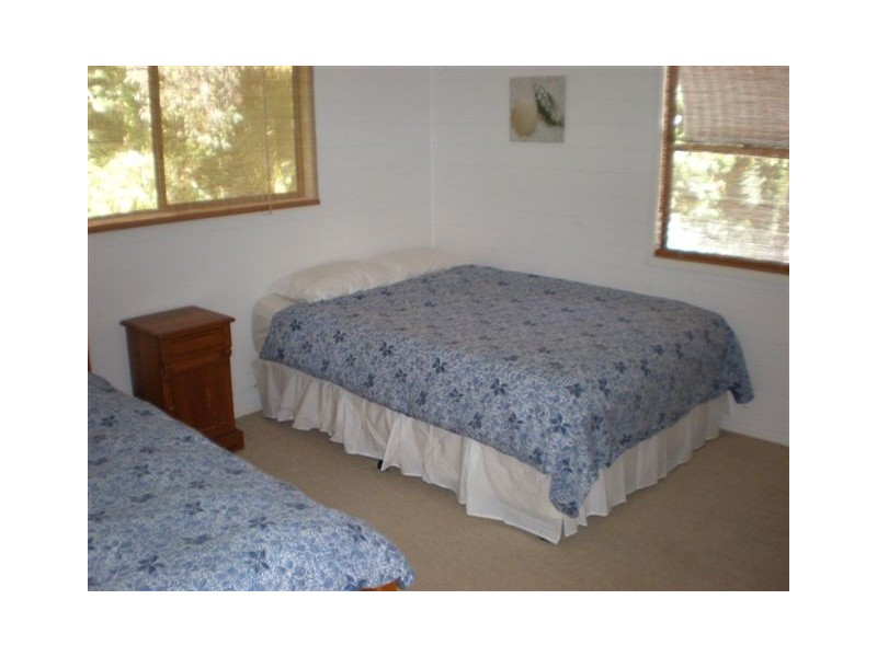 24 Booran Street, Point Lookout QLD 4183