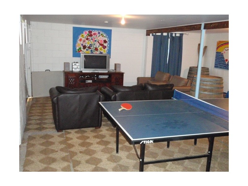 24 Booran Street, Point Lookout QLD 4183