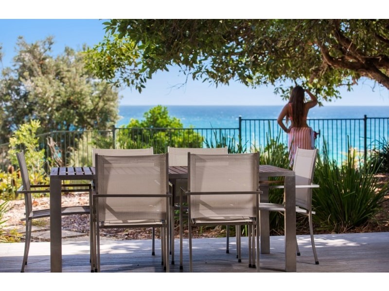 1/158-172 Dickson Way, Point Lookout QLD 4183