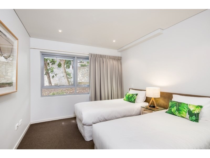 1/158-172 Dickson Way, Point Lookout QLD 4183