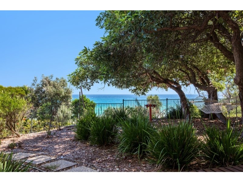 1/158-172 Dickson Way, Point Lookout QLD 4183