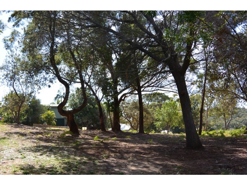 36 Cumming Parade, Point Lookout QLD 4183