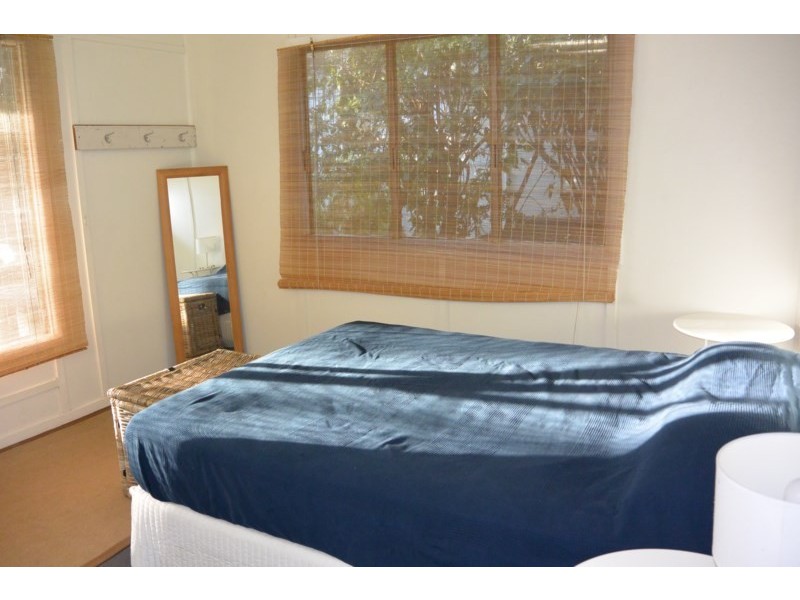 19 Yarrong Road, Point Lookout QLD 4183