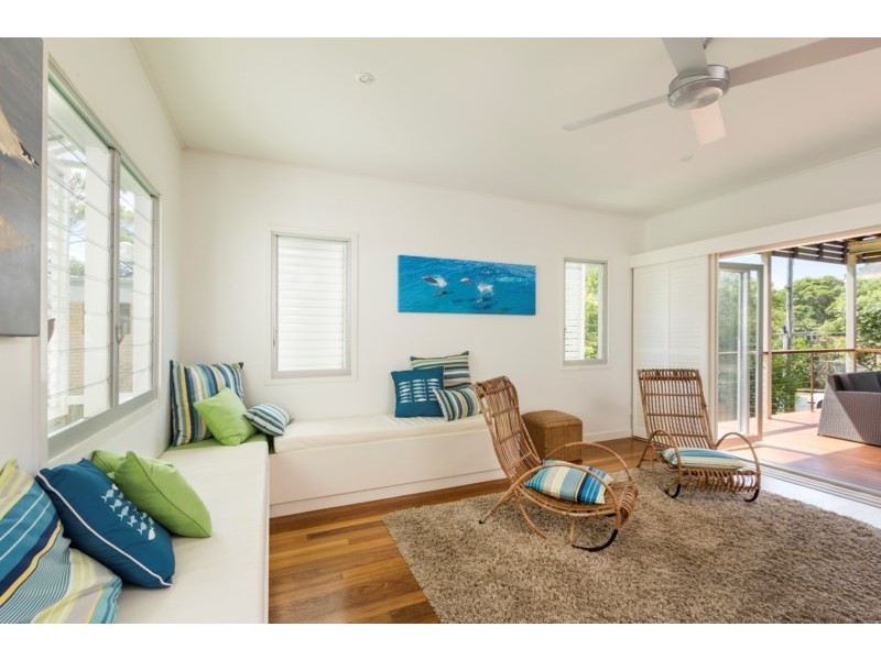 10 Bambara Street, Point Lookout QLD 4183