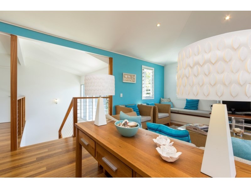 10 Bambara Street, Point Lookout QLD 4183