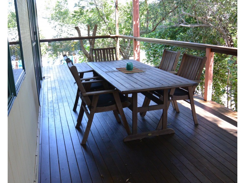 13 Bimba Street, Point Lookout QLD 4183