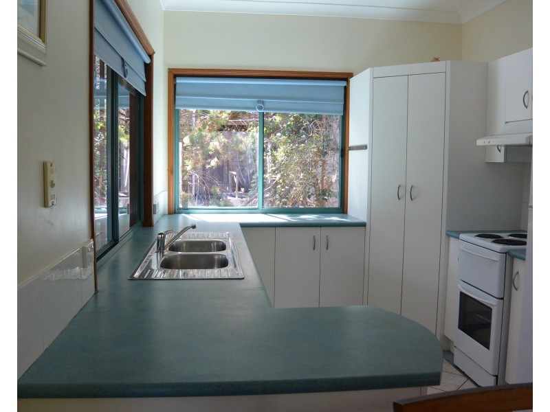 13 Bimba Street, Point Lookout QLD 4183