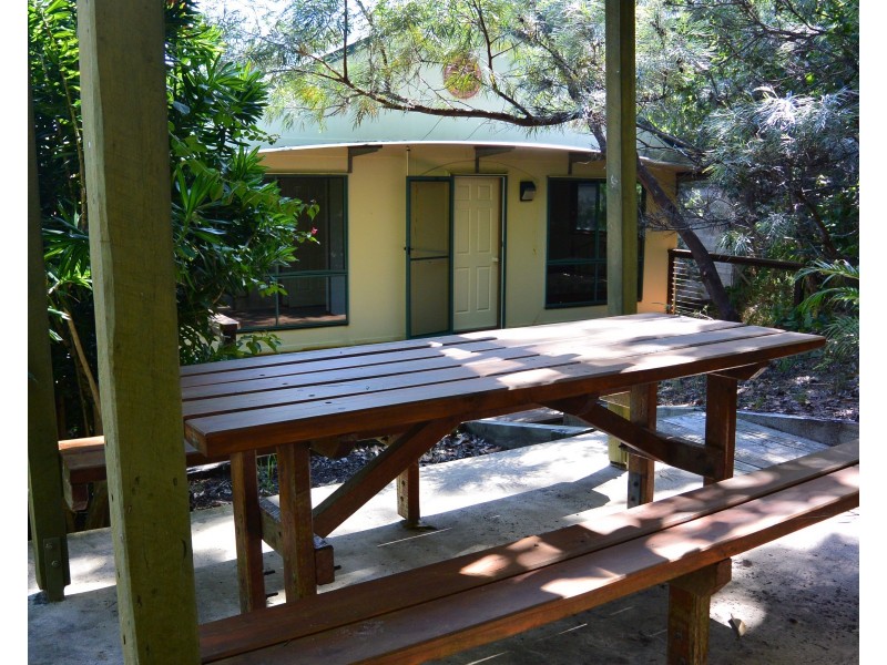 13 Bimba Street, Point Lookout QLD 4183