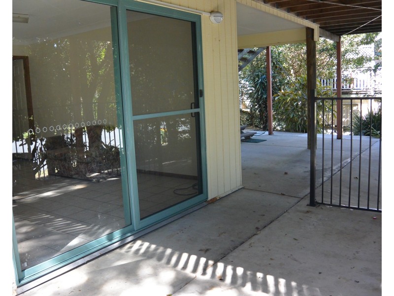 13 Bimba Street, Point Lookout QLD 4183