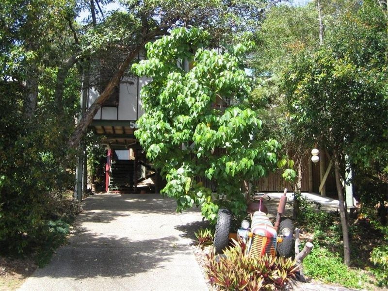 5 Bimba Street, Point Lookout QLD 4183