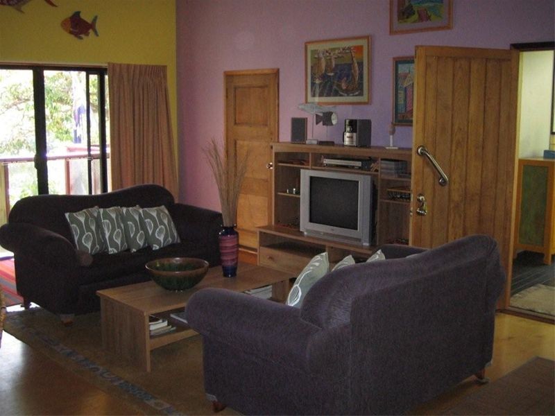 5 Bimba Street, Point Lookout QLD 4183