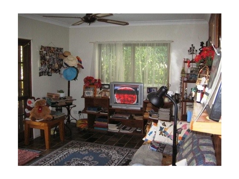 124 Tramican Street, Point Lookout QLD 4183