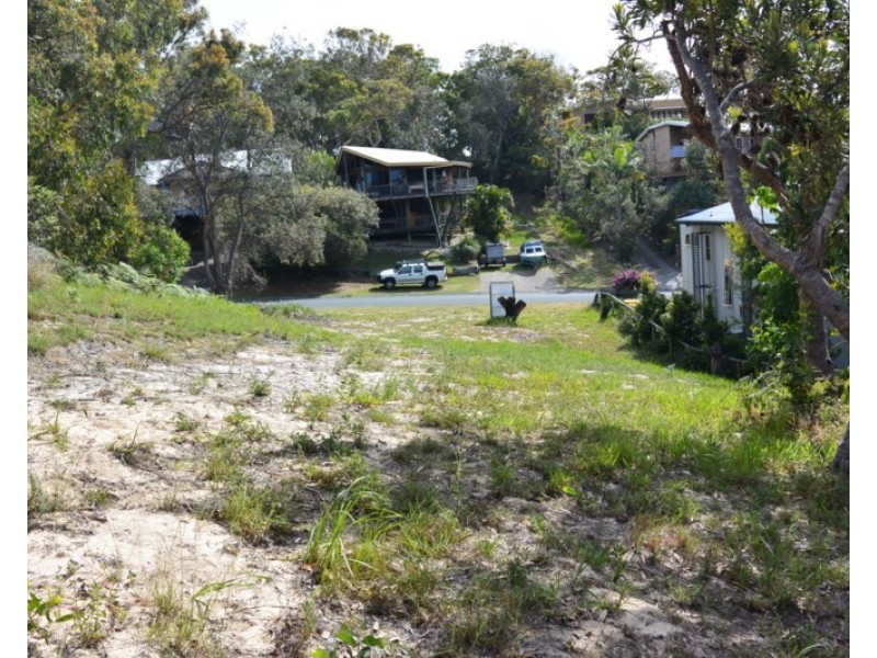 85 Tramican Street, Point Lookout QLD 4183