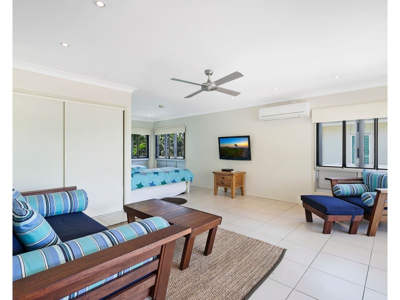 16 Bambara Street, Point Lookout QLD 4183