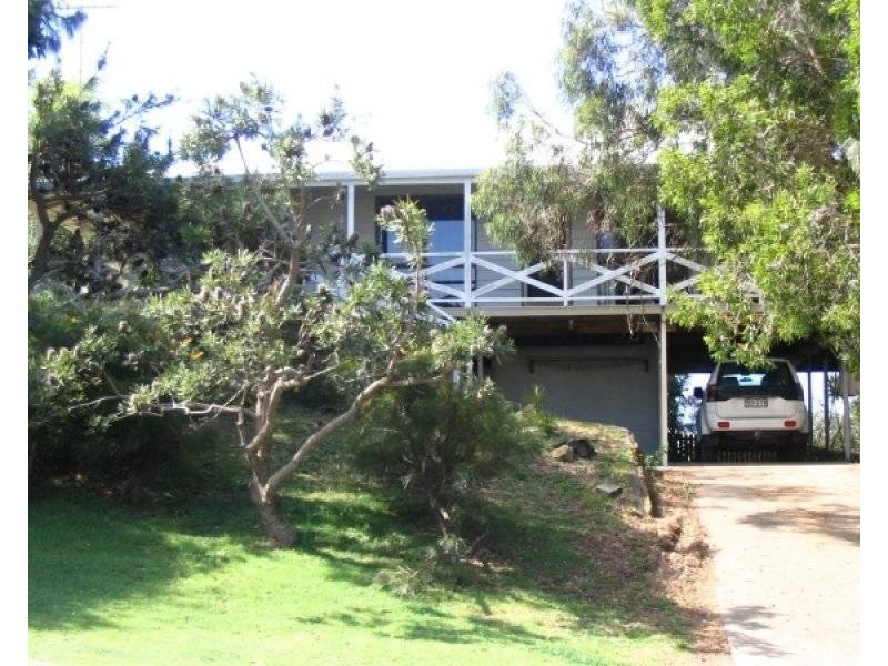 39 Cumming Parade, Point Lookout QLD 4183