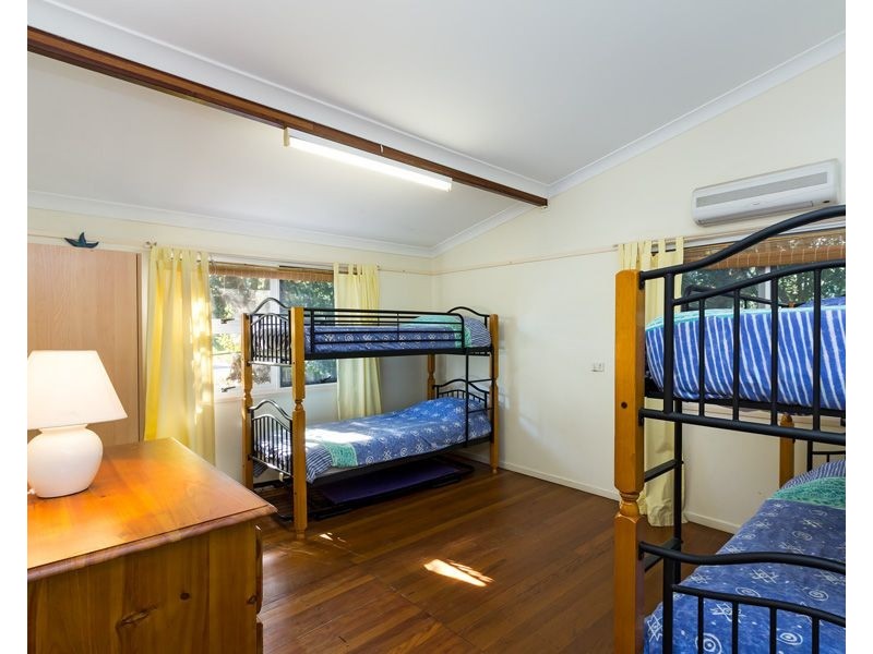 89 Mooloomba Road, Point Lookout QLD 4183