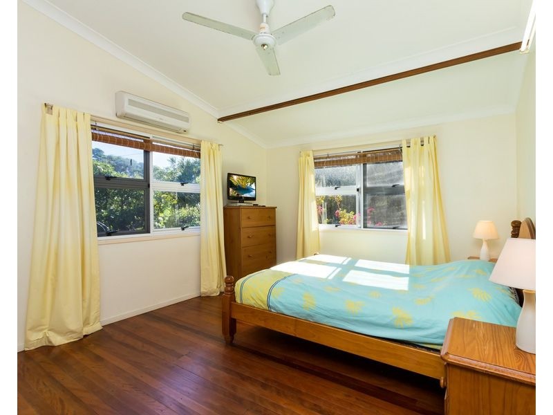 89 Mooloomba Road, Point Lookout QLD 4183