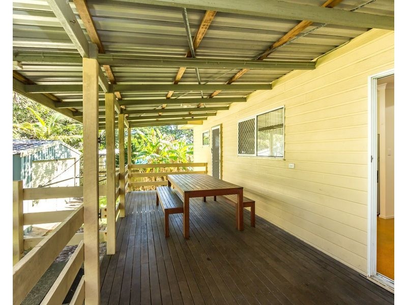 89 Mooloomba Road, Point Lookout QLD 4183