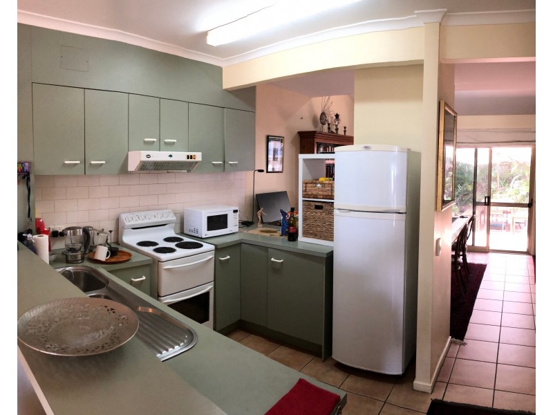 4/21-25 Cumming Parade, Point Lookout QLD 4183