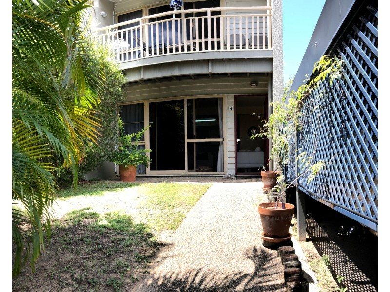 4/21-25 Cumming Parade, Point Lookout QLD 4183