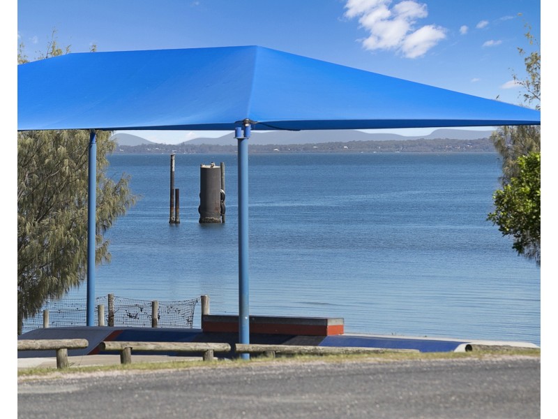 3-7 Cunningham Street, Dunwich QLD 4183