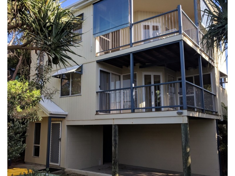 10a Yarrong Road, Point Lookout QLD 4183