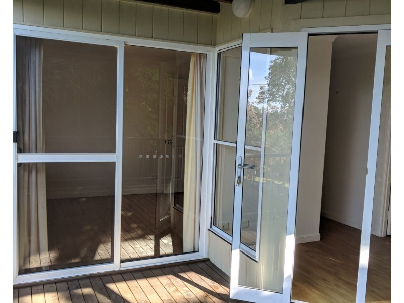 10a Yarrong Road, Point Lookout QLD 4183
