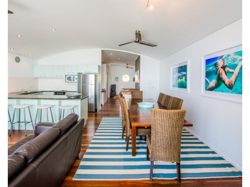 3/6 Cumming Parade, Point Lookout QLD 4183