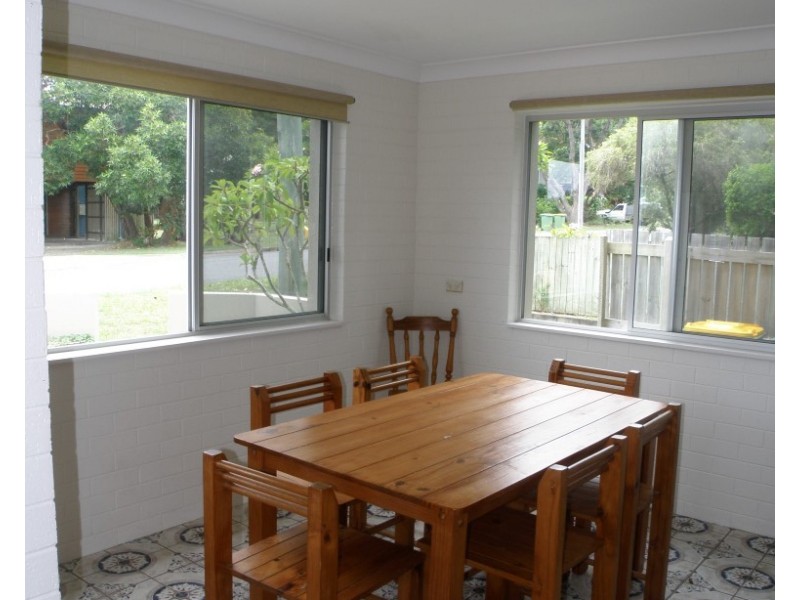 16 Bambara Street, Point Lookout QLD 4183