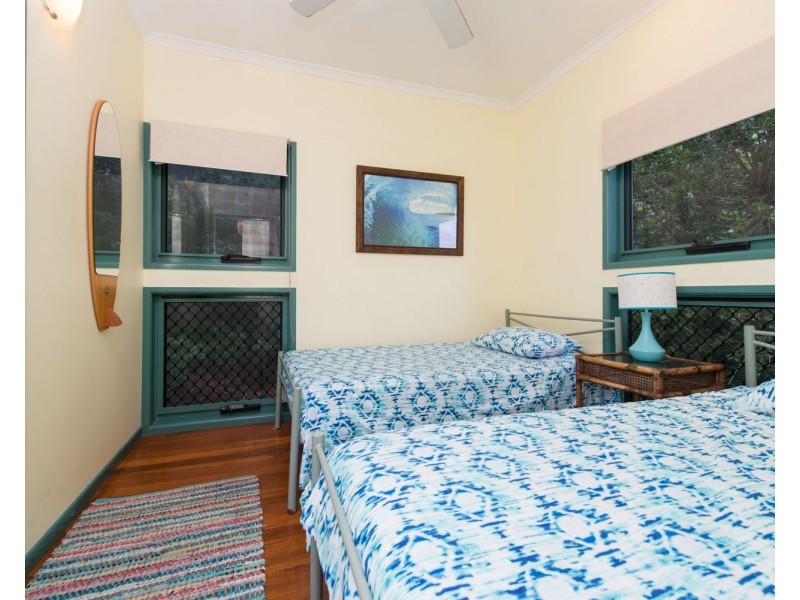 2/66 Mooloomba Road, Point Lookout QLD 4183