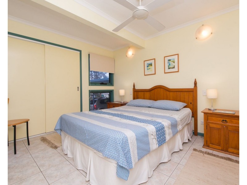 2/66 Mooloomba Road, Point Lookout QLD 4183