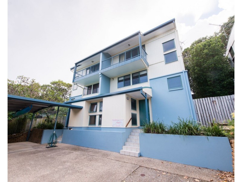 2/66 Mooloomba Road, Point Lookout QLD 4183