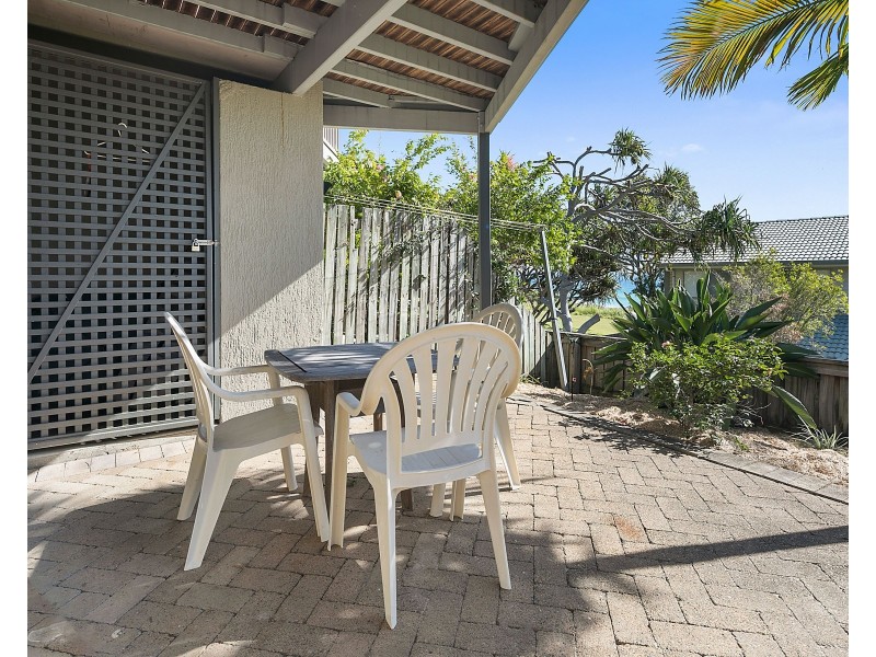18/21-25 Cumming Parade, Point Lookout QLD 4183